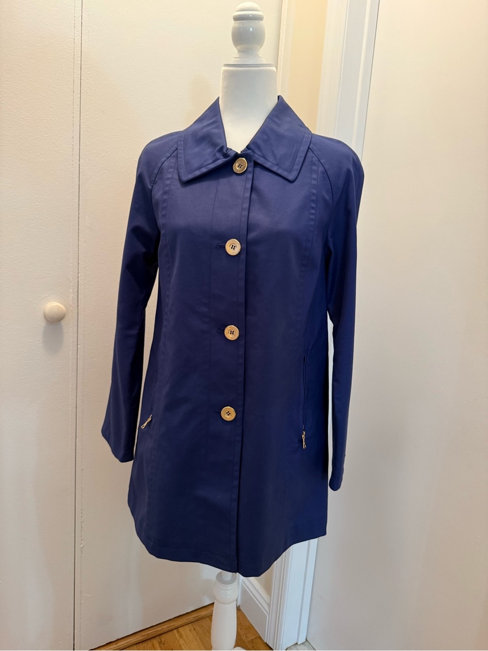 Trina Turk Navy Single-Breasted Trench Coat with Wood Buttons